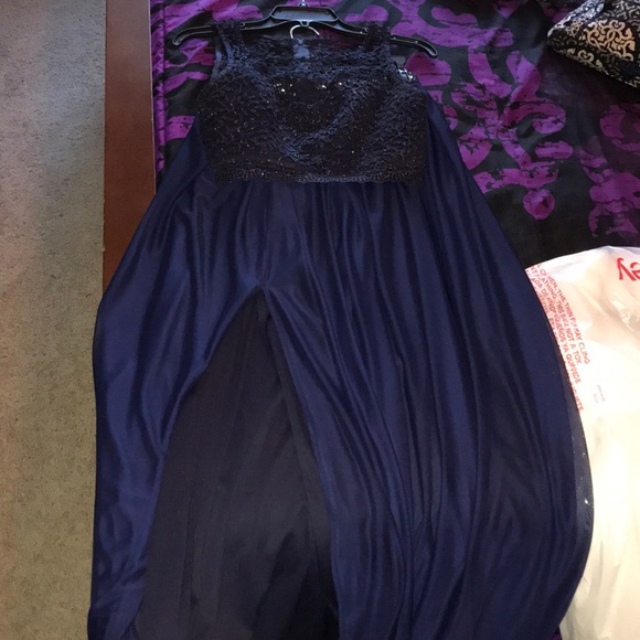 NAVY TWO PIECE HOMECOMING DRESS- JUNIORS SIZE 3 - Picture 5 of 5